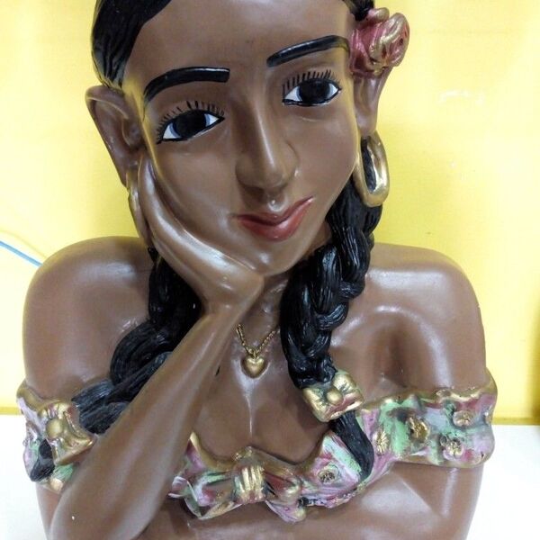 Namoradeira Decorativa Em Gesso Xg Modelo: 3