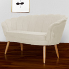 Namoradeira Decorativa Pétala Suede Pés De Madeira - Ds Estof