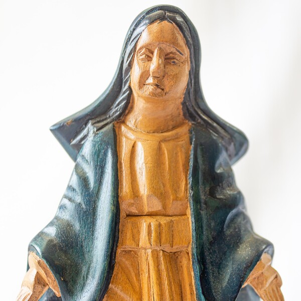 Nossa Senhora Das Graças Em Madeira