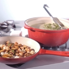 Panela De Ferro Multifunção 22cm Oficial Le Creuset Vermelha