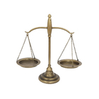 Peça Decorativa Balança Da Justiça Em Metal Ouro Velho 47cm F