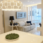 Pendente em Policarbonato e Acrílico Branco Vega Bella Ø46cm