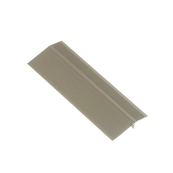 Perfil Redutor Metálico Com Base De Fixação Para Piso Laminad