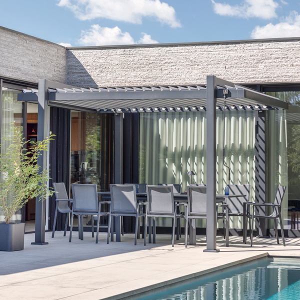 Pergolado Bioclimático em Alumínio 247x320x358,5cm Cinza Escuro Clima Odyssea Naterial