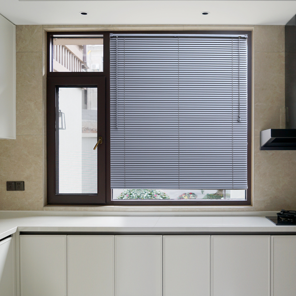 Persiana Horizontal Braga PVC Cinza 1,55x1,40m Inspire