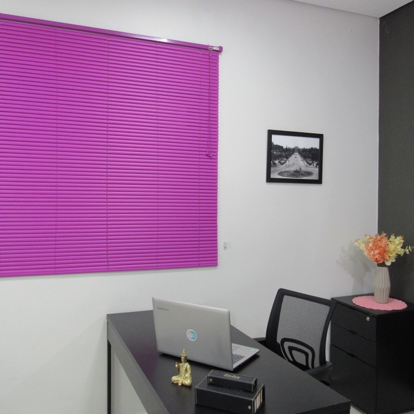 Persiana Horizontal Pvc 25mm Color 0,80larg X 0,80alt Violeta