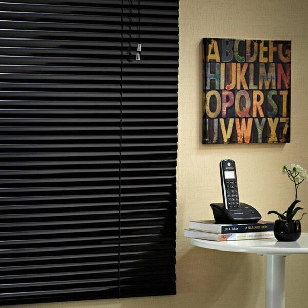 Persiana Horizontal Pvc Preta 130 (l) X 160 (a) Cm Cortina Co