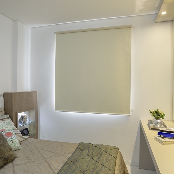 Persiana Rolo (1,20Larg. x 1,80Alt.) Tecido Blackout Creme -