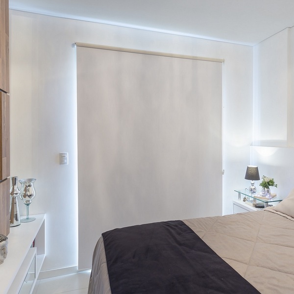 Persiana Rolo (2,50Larg. X 2,25Alt.) Tecido Blackout Branco -