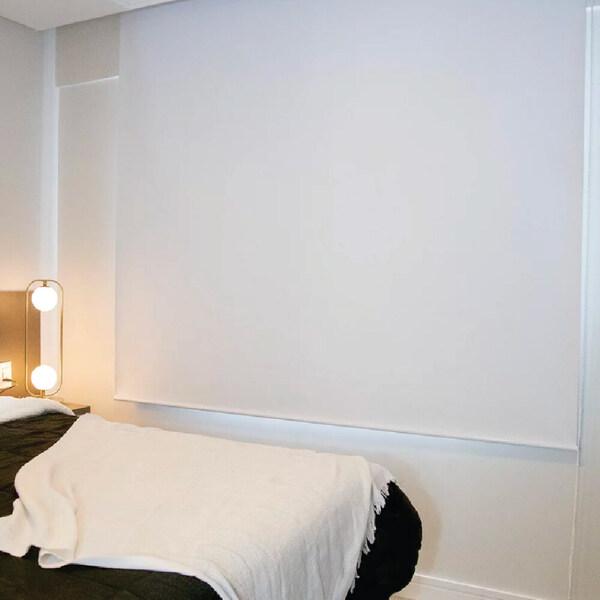Persiana Rolo Blackout Pinpoint Branco - 1,50m X 1,50m