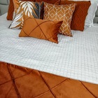 Peseira Drapeada Dupla Face Em Veludo  Terracota Com Forro Ca