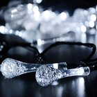 Pisca Cordão Natalino Solar Jardim 20 Gotas Led Branco De 5m