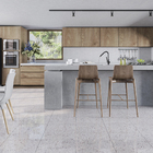 Piso Interno Granito Branco PO 57x57 m2 Extrata Stones