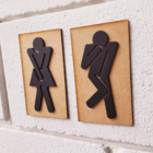 Placa Banheiro Dupla Relevo Madeira Natural