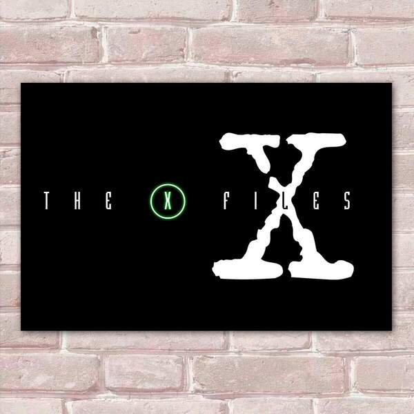 Placa Decorativa Arquivo X 2 Séries Mdf 30x45cm