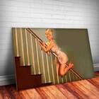 Placa Decorativa Pin-up Mulher Descendo Escadas Mdf 30x45cm
