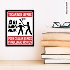 Placa Decorativa Tocar Nos Livros