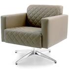 Poltrona Alberta Base Giratória Corano Matelassê Bege