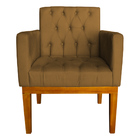 Poltrona Baronesa Capitone Pés Madeira Com Base Reforçada Sue