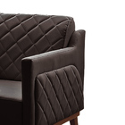 Poltrona Base De Madeira Fenix Matelassê Corano Marrom