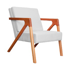 Poltrona Com Braço De Madeira Zoe Estilo Moderno Suede Escolh