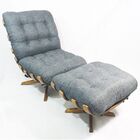 Poltrona Costela Com Puff Tecido Linho Cinza Base Madeira - P