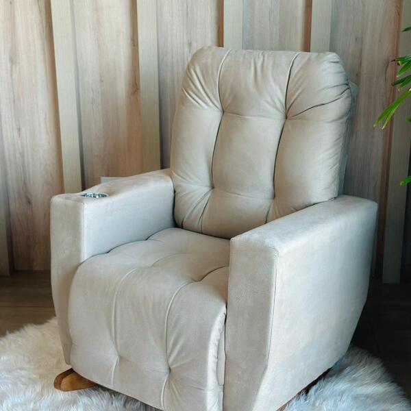 Poltrona De Amamentação Balanço Antonella Puff Begeclaro