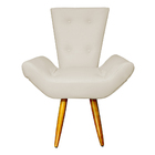 Poltrona Decorativa Emília Barca Pés Palito Suede Bege - Ds E