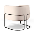 Poltrona Decorativa Fixa Base De Aço Preto Betina D02 Veludo