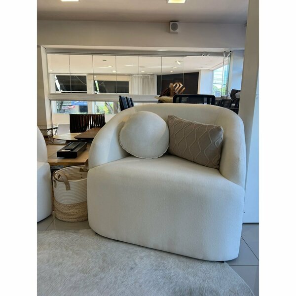 Poltrona Decorativa Para Sala De Estar Gema Bege