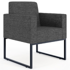 Poltrona Decorativa Para Sala E Recepção Base Fixa De Metal H