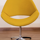 Poltrona Decorativa Vazada Pé Giratório De Alumínio Amarelo