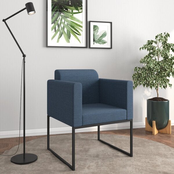 Poltrona Em Linho Com Pés Em Aço Ana Espresso Móveis Azul / P