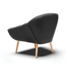 Poltrona Giovana Veludo Pés Palito Natural - Indo Decorar - P