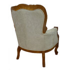 Poltrona Imperador Capitonê Verniz Mel E Veludo Amassado Bege