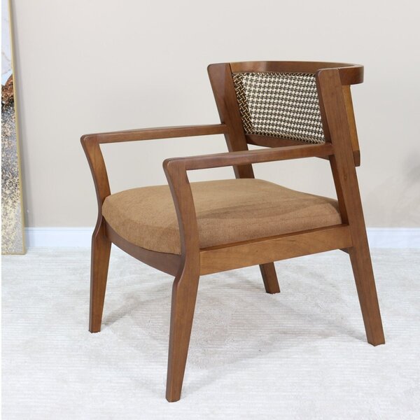 Poltrona Izza Estofada Em Madeira Com Tela Sextavada Pinhão