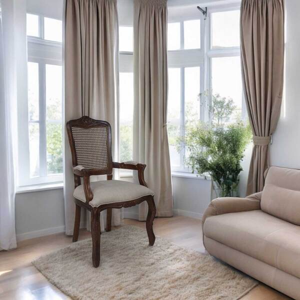 Poltrona Luiz Xv Com Telinha Entalhada Cappuccino E Linho Bege