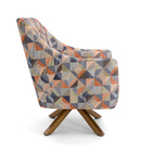 Poltrona Paloma Veludo Estampado A-347 Base Giratória Madeira