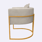 Poltrona Para Sala Base De Metal Dourada Reforçada Liz Veludo