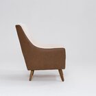 Poltrona Para Sala De Estar Pés Em Madeira Juliet Mescla Terr