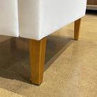 Poltrona Para Sala Pés De Madeira Thessa P04 Sintético Branco