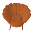 Poltrona Pétala Flor Veludo Laranja Em Pés Palito Madeira