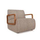 Poltrona Sala De Estar Braço De Madeira Hellen Bouclê Creme K