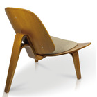 Poltrona Shell Corino Texturado Bege Base De Madeira Castanho