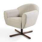 Poltrona Sofia Com Pé Estrela Bege