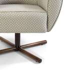 Poltrona Sofia Com Pé Estrela Bege