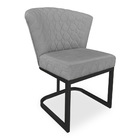 Poltrona Vitória Veludo Grafite Matelassê Base Metálica Indus