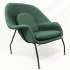Poltrona Womb Chair Com Puff Linho Verde Base Preta - Poltron