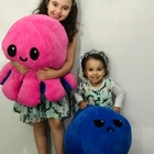 Polvo De Pelúcia Gigante Reversível Feliz Ou Bravo