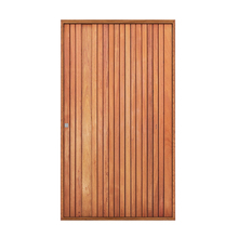 Porta com Batente Pivotante Decorada Madeira Maciça Angelim Modelo Atenas Sob Medida Galon